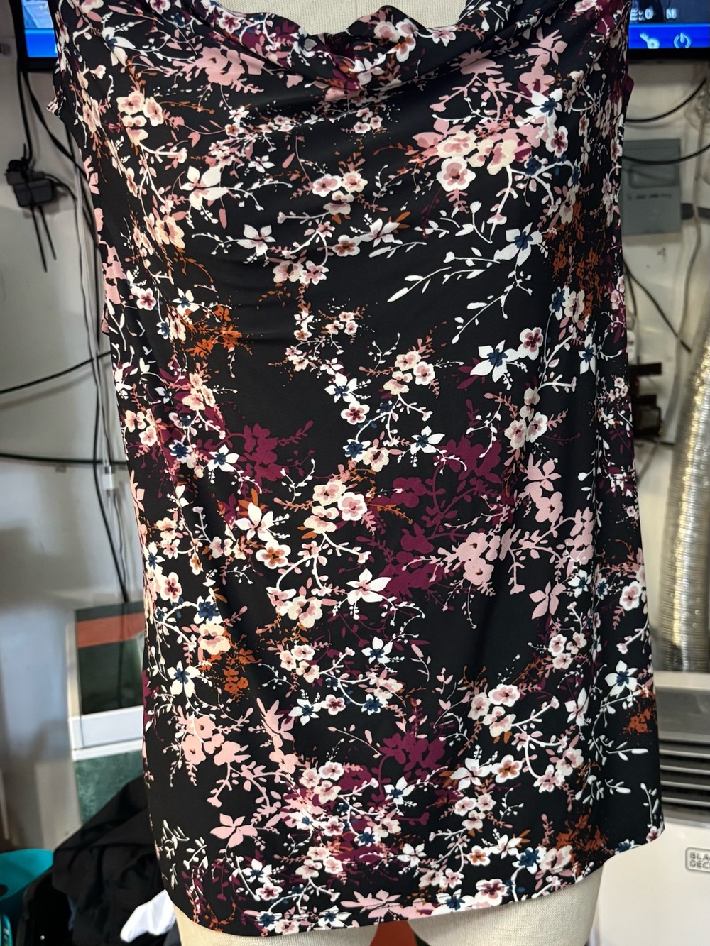 Black Label Floral shirt in Black and Pink